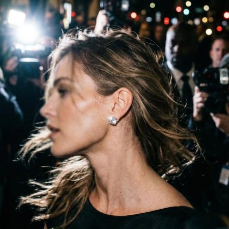 freepik__a-candid-paparazzistyle-closeup-shot-of-a-luxury-f__38389